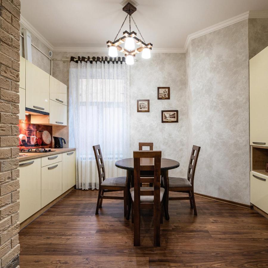 Historic Apartment Sofia In The Old Town Lemberg Exterior foto